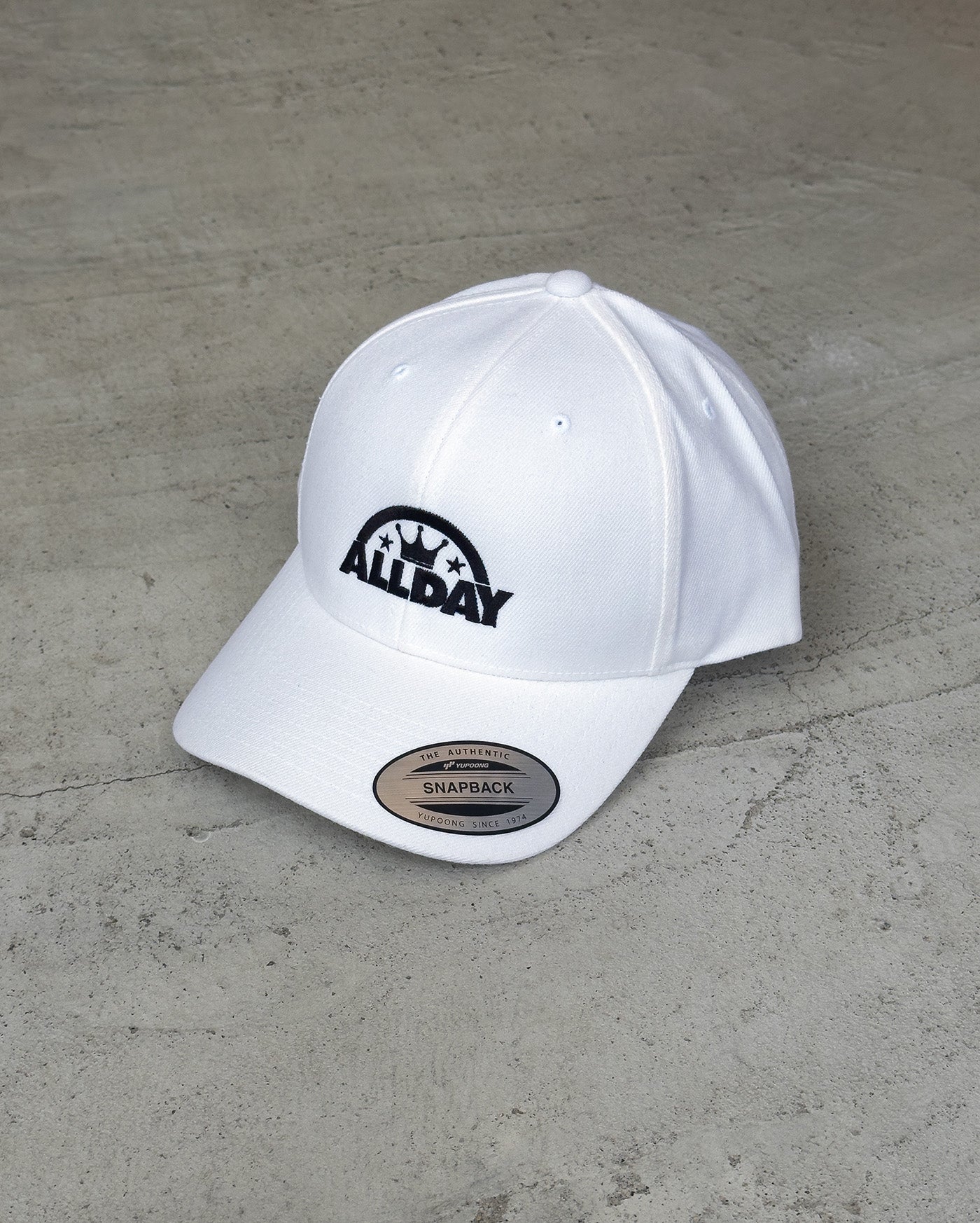 ALLDAY CURVE VISOR CAP (WHITE)